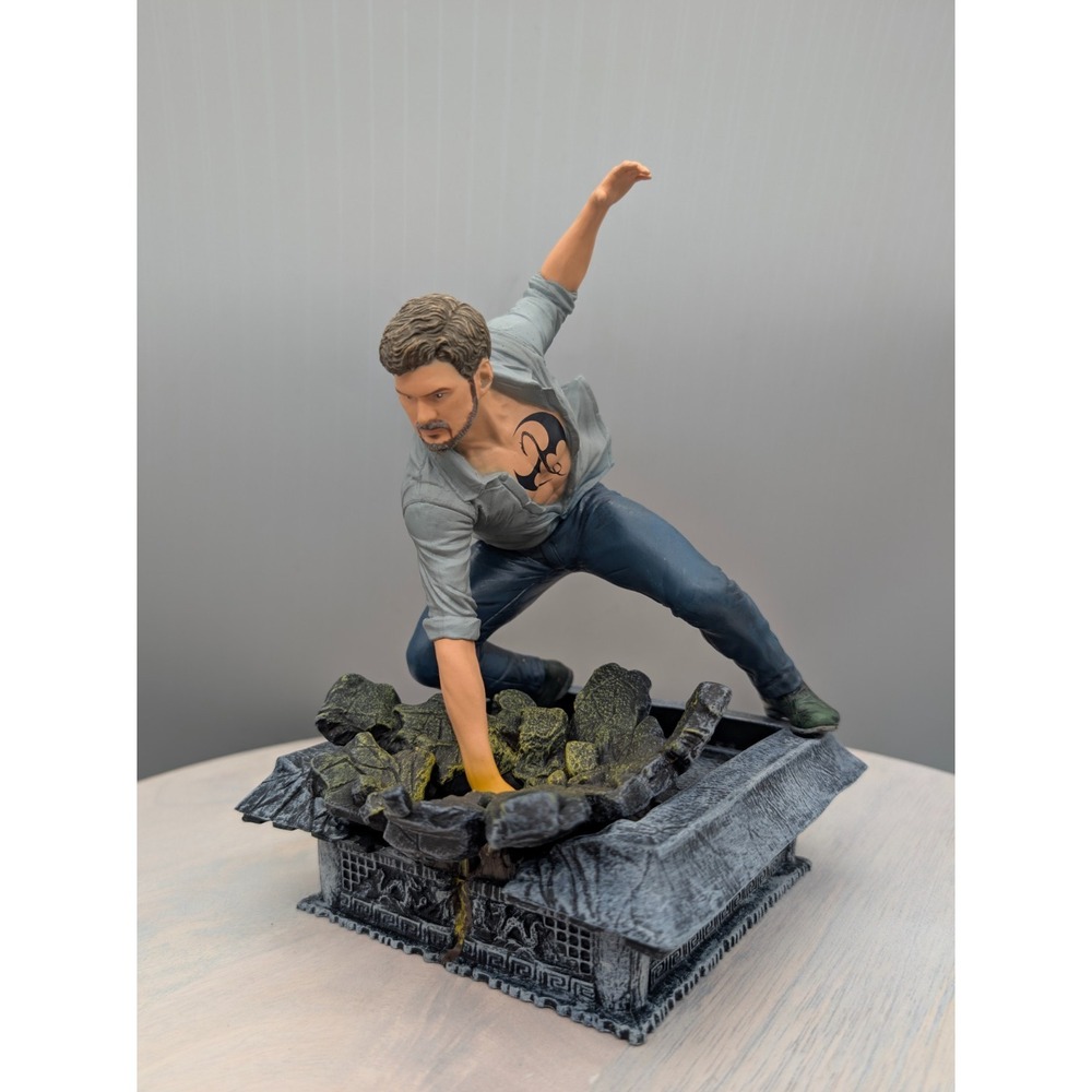 Marvel Gallery: Netflix Defenders Iron Fist 8.5" Inch PVC Statue